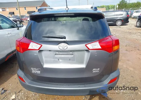 2015 Toyota Rav4 Xle z USA, uszkodzony, nr VIN JTMRFREV4FJ023041